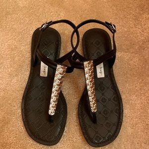 T-strap sandals in black and silver